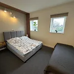 Przystan S7 *